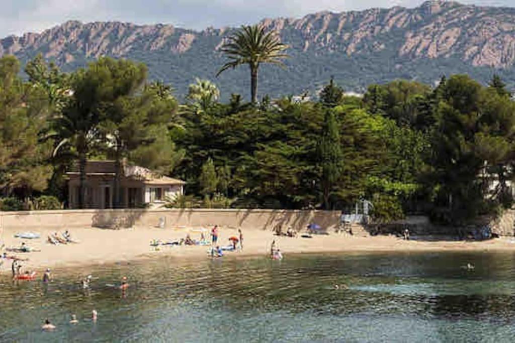 Boreal 4 Pax Bord De Mer Lejlighed Saint-Raphaël Eksteriør billede
